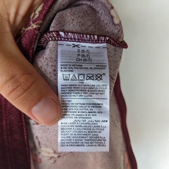 OLD NAVY girls wine floral velvet fit and flare skater dress - Picture 4 of 7